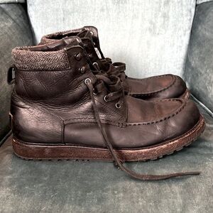 UGG Merrick black leather waterproof men’s boots size 9.5